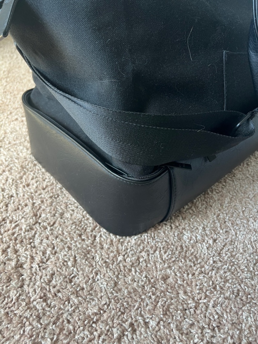 Beis Weekender Bag in Black - Picture 6 of 11